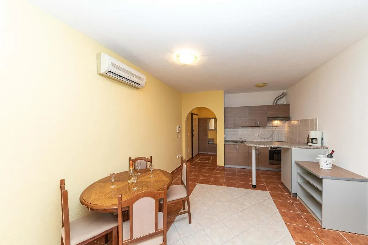 Sea View Apartments Sirena Okrug Gornji