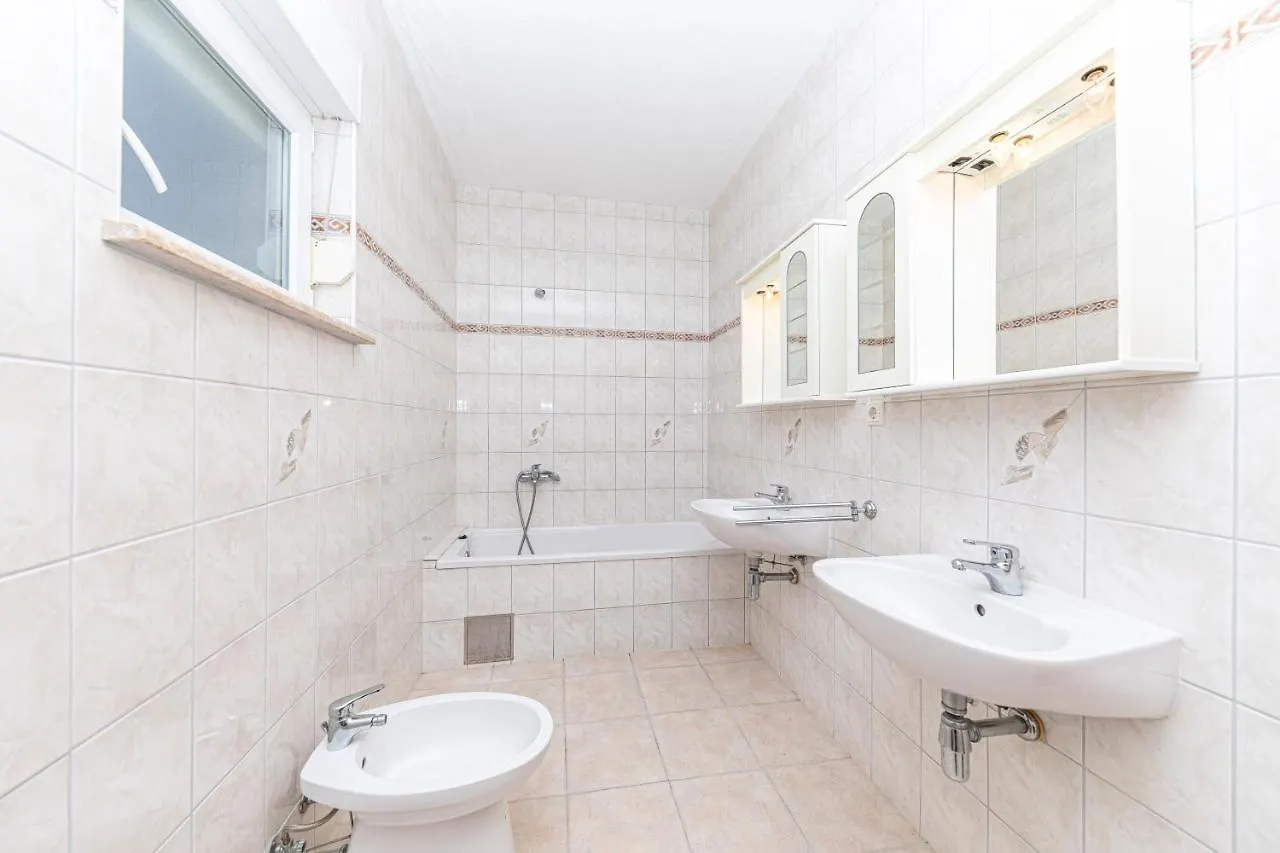 Sea View Apartments Sirena Okrug Gornji